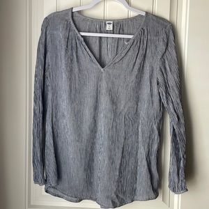 Old Navy V-neck blouse